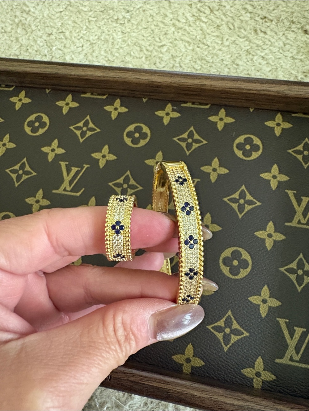 Gold-Tone Floral Accent Bracelet and Ring Set with Blue Stones